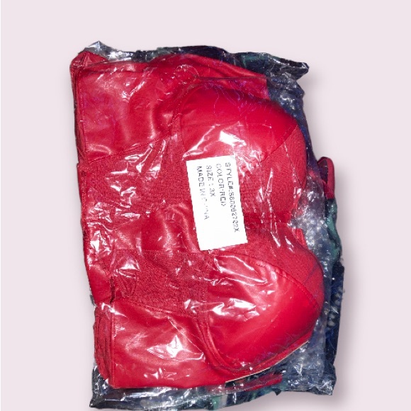 I am selling multiple lingerie - Picture 4 of 4